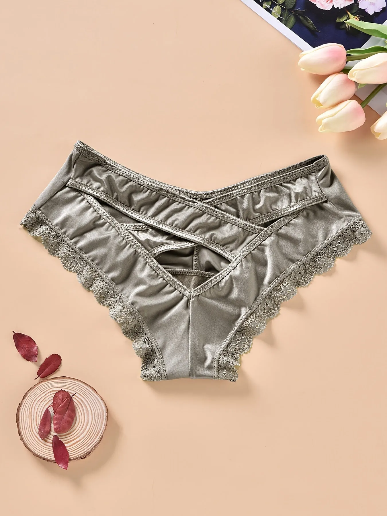Chic Lace Trim Hipster Panties for Comfortable Intimate Wear