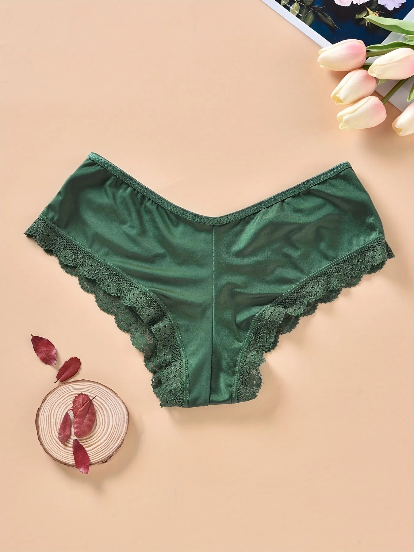 Chic Lace Trim Hipster Panties for Comfortable Intimate Wear