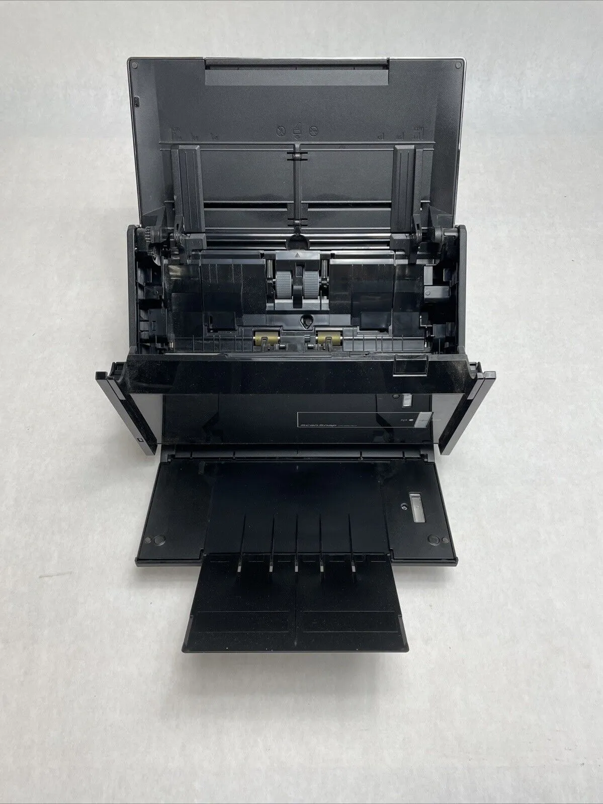 Fujitsu ScanSnap ix500 Wireless Document & Image Scanner