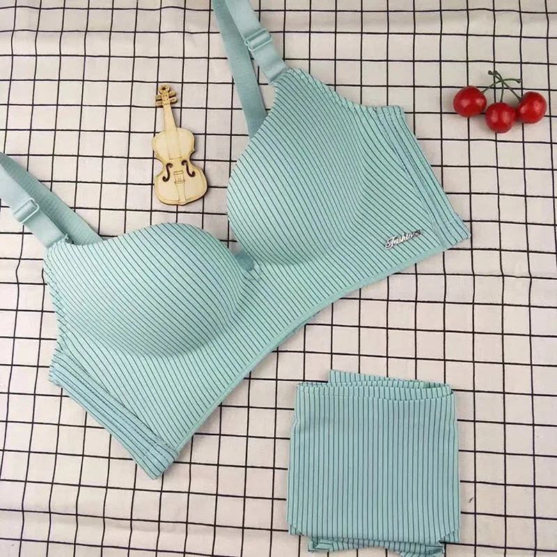 High End Brand Romantic Temptation Bra Set Women Striped Underwear Push Up Seamless Lingerie Female Sets 90C