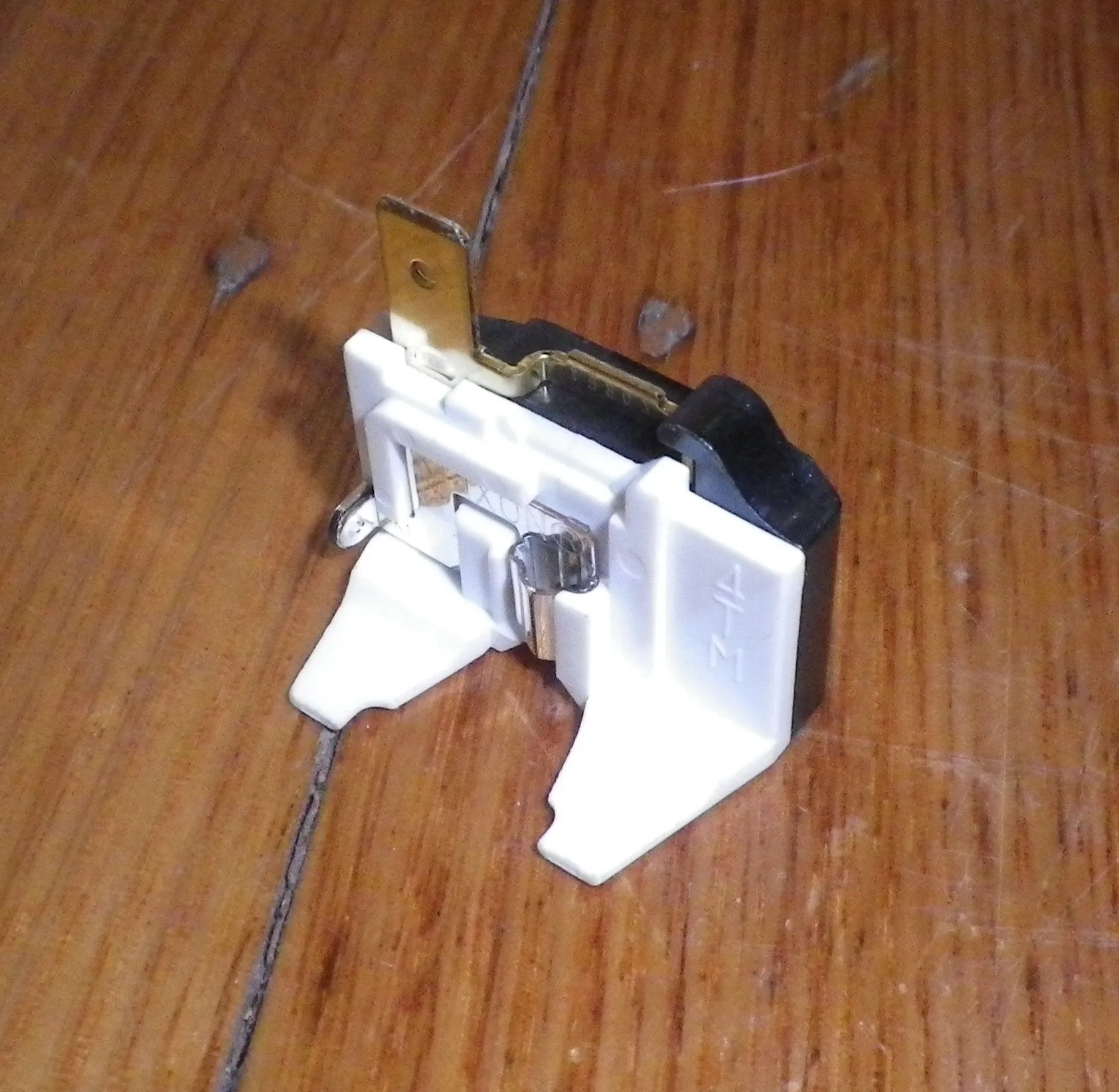 LG Fridge Compressor Overload Cutout - Part # 6750C-0005C, 265RFBYY-520