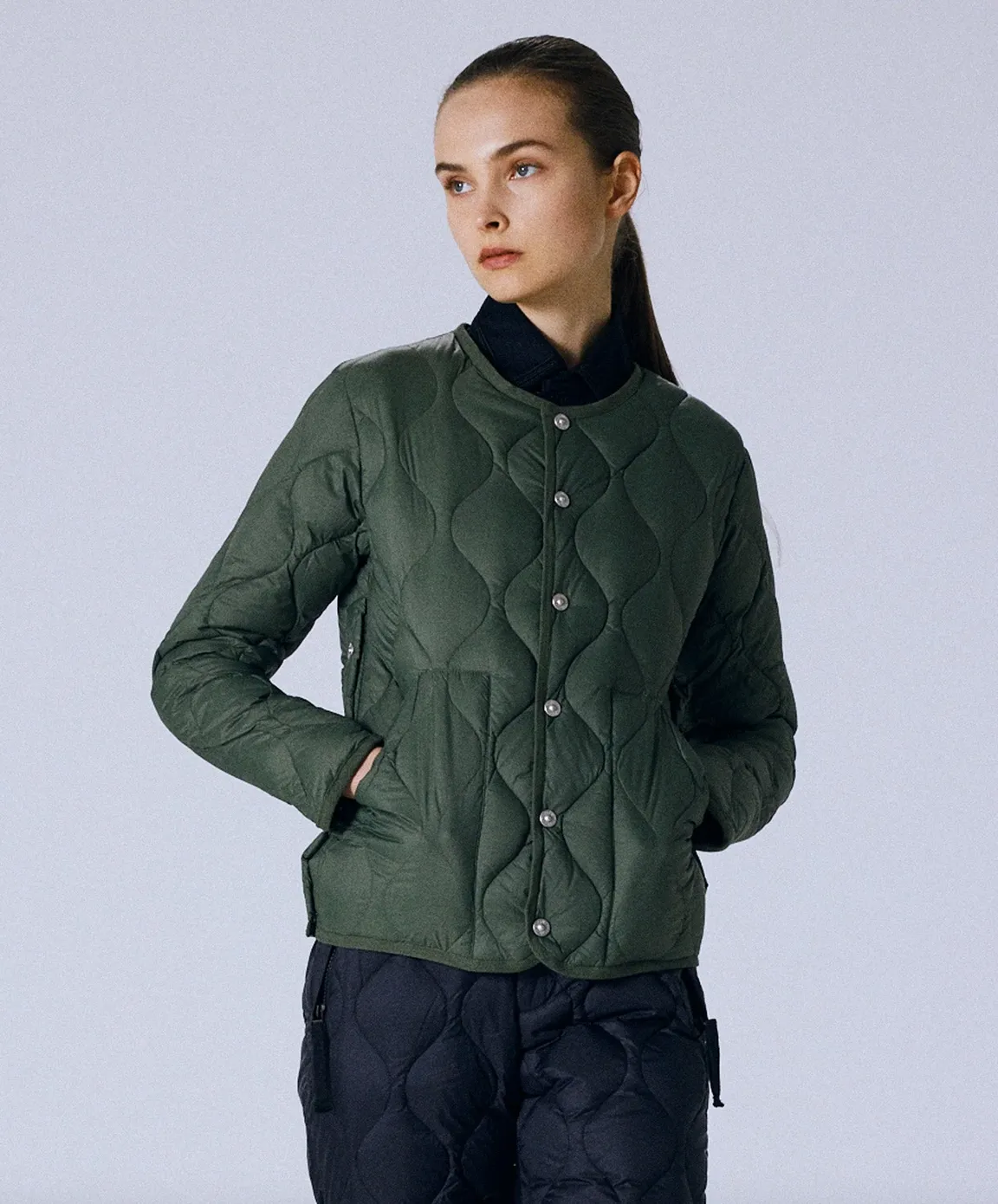 Taion, Military Crew Neck Down Jacket | Dark Navy