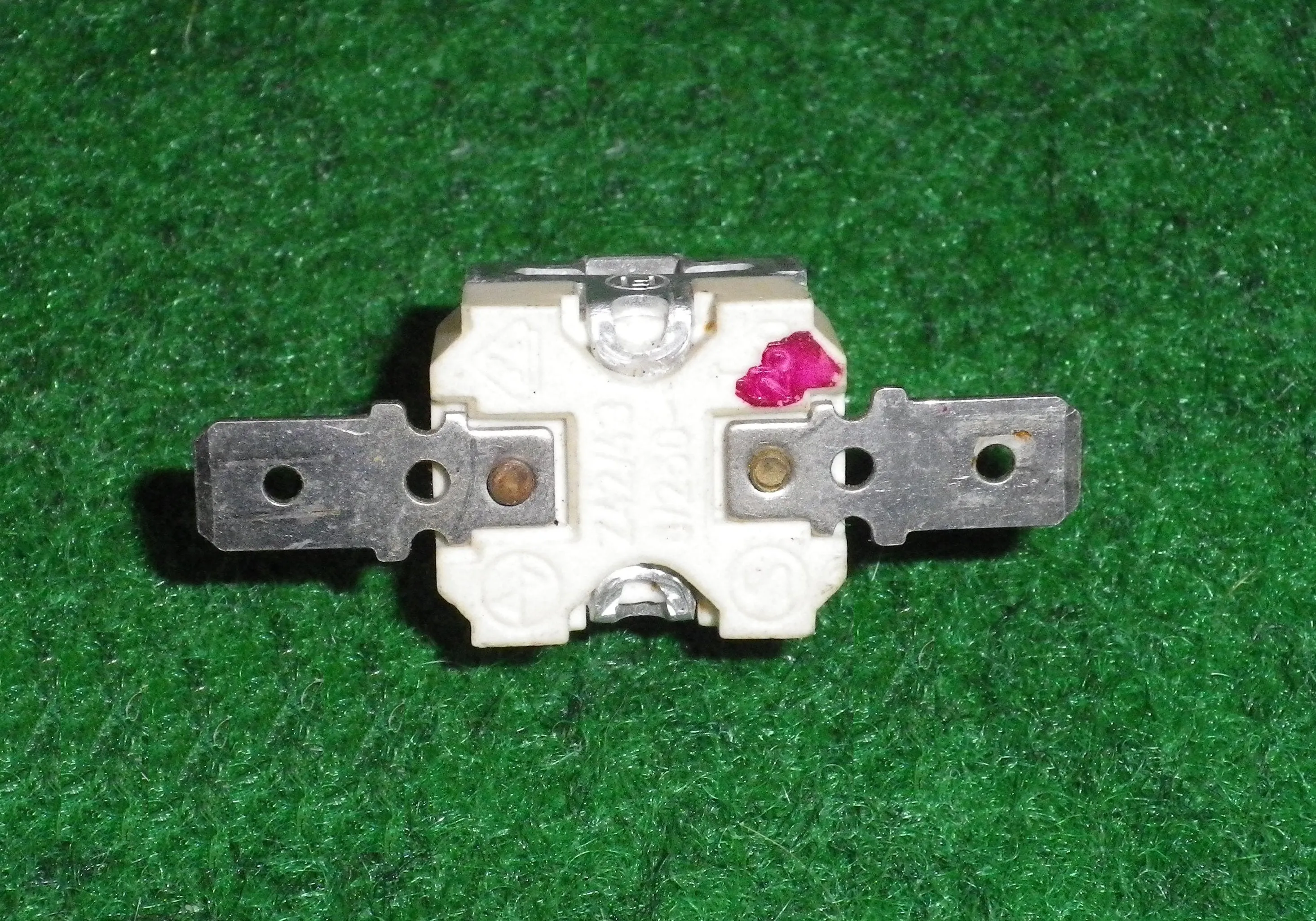 Used Bosch, Gaggenau EB140110 Oven Cutout Thermostat 140degF - Part # 320850
